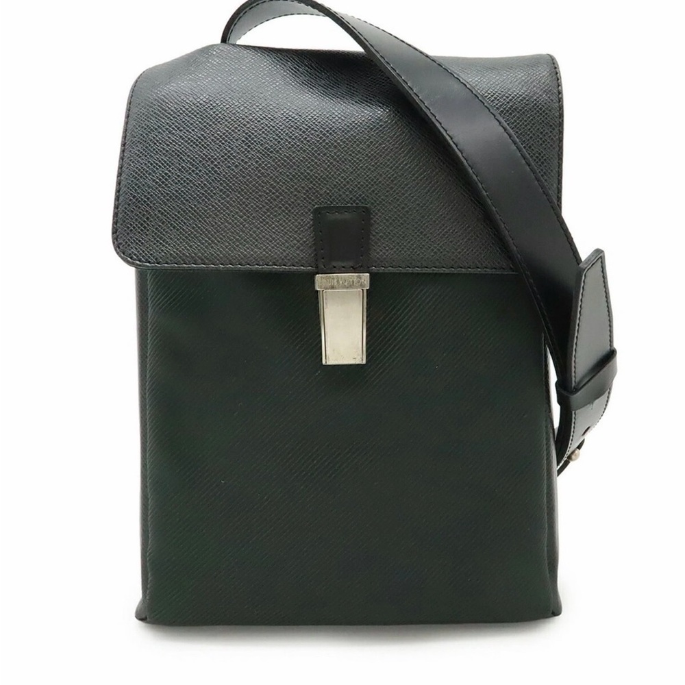 Louis Vuitton Tiaga Saratov Crossbody (unisex)